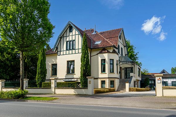Repräsentative Eigentumswohnung mit riesigem Garten in Warendorf-Freckenhorst